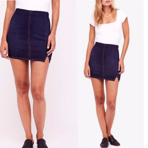 Free People Femme Fatale Mini Dark Denim Blue Split Hem Pull-On Skirt Sz Sm - Picture 4 of 16